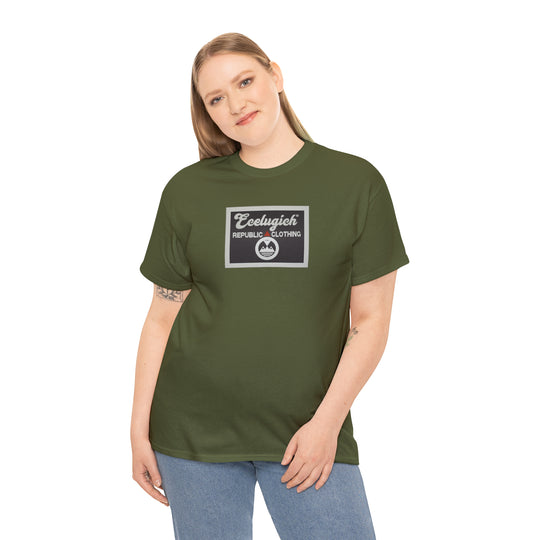 ECELUGICH  Unisex Heavy Cotton Tee