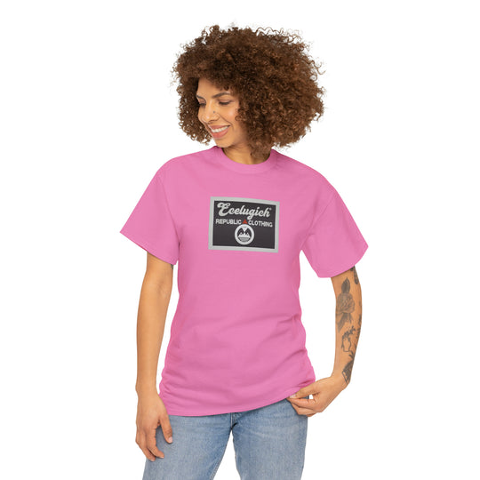 ECELUGICH  Unisex Heavy Cotton Tee