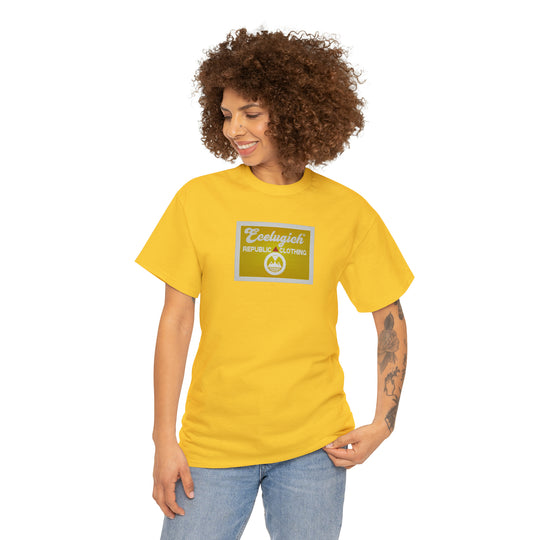 ECELUGICH  Unisex Heavy Cotton Tee